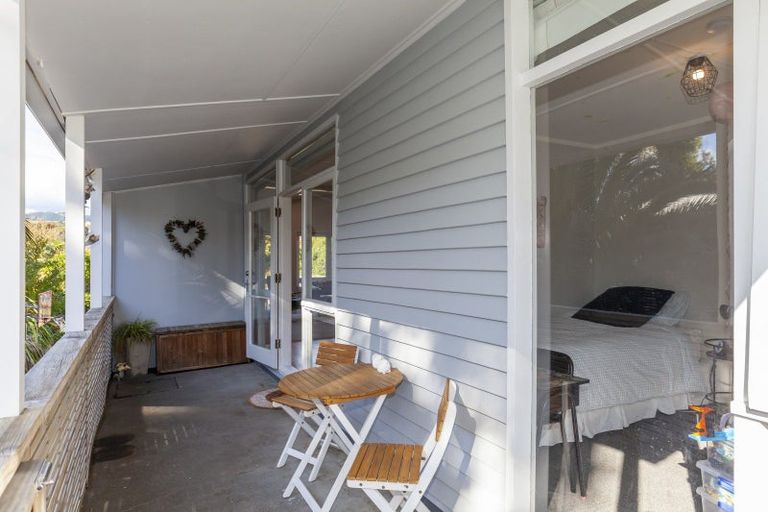 Photo of property in 80 Renown Road, Raumati South, Paraparaumu, 5032