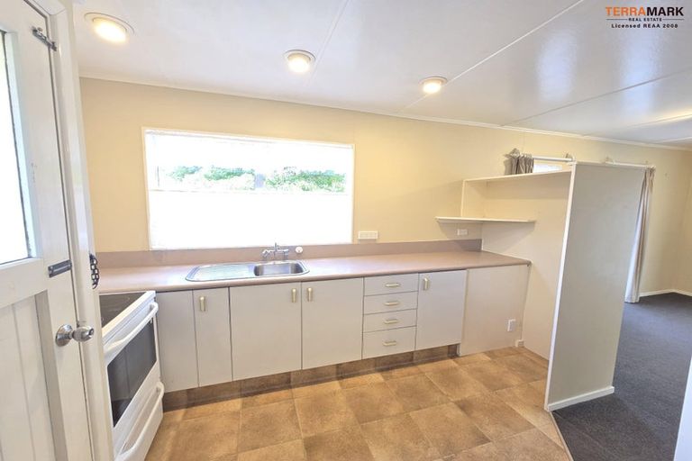 Photo of property in 1/23 Gemstone Drive, Birchville, Upper Hutt, 5018