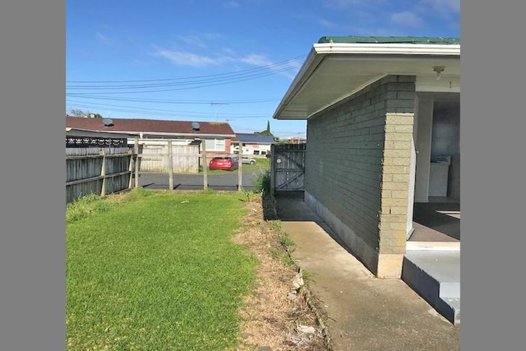 Photo of property in 1/9 Dinglebank Road, Mount Wellington, Auckland, 1060