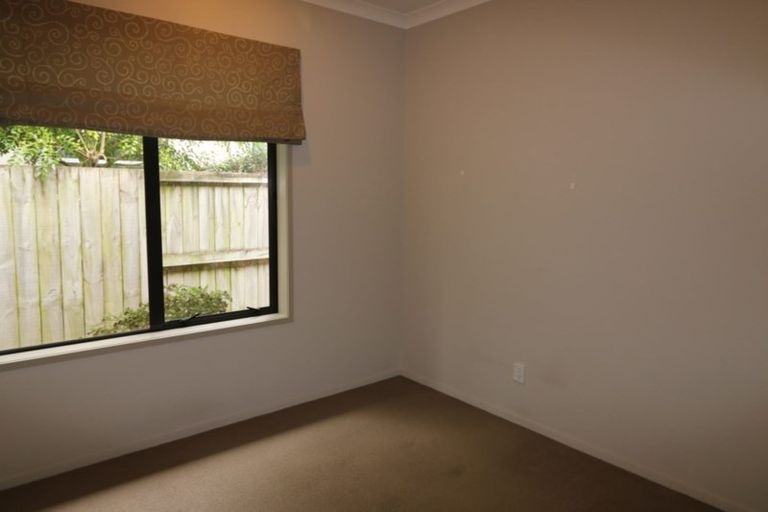 Photo of property in 8 Gibbston Close, Huntington, Hamilton, 3210