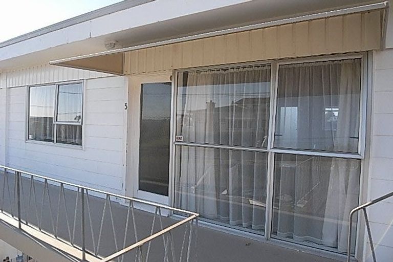 Photo of property in 5/15 Lloyd Avenue, Mount Albert, Auckland, 1025