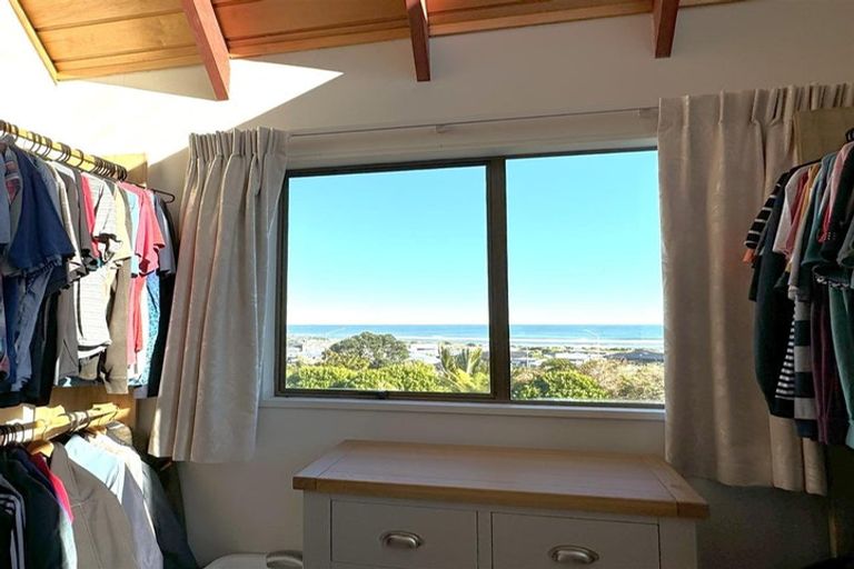 Photo of property in 2 Stanton Crescent, Karoro, Greymouth, 7805