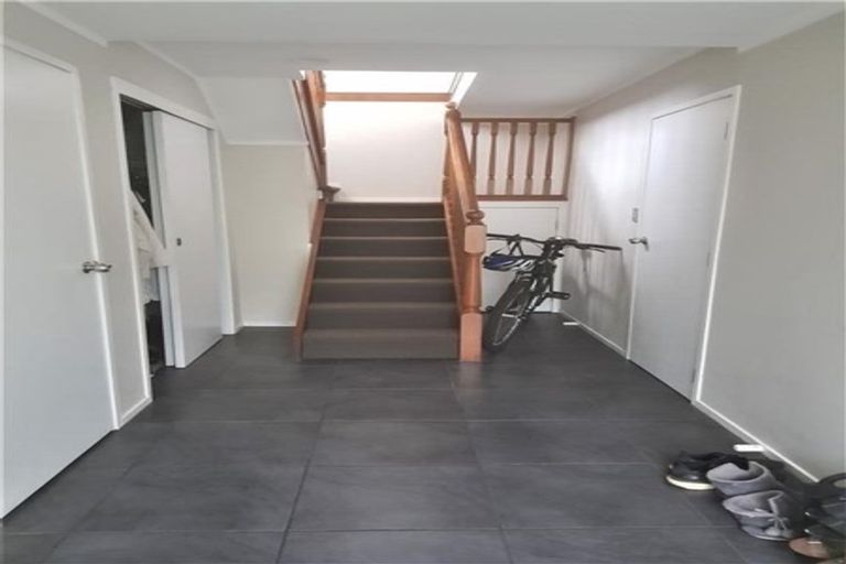 Photo of property in 4 Intrepid Place, Torbay, Auckland, 0630