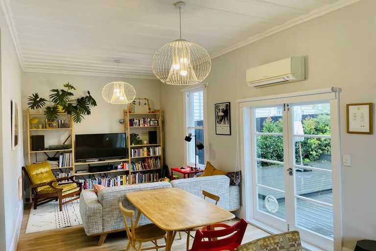 Photo of property in 28 Farrar Street, Grey Lynn, Auckland, 1021