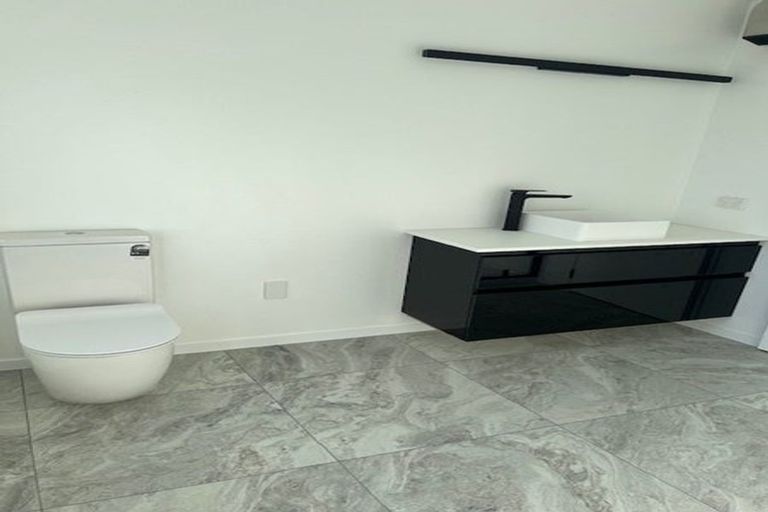 Photo of property in 38 Kings Crescent, Hutt Central, Lower Hutt, 5010