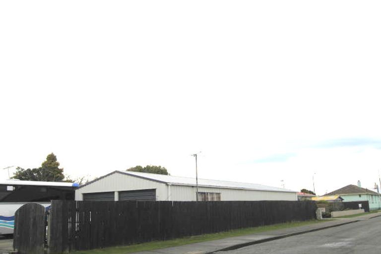 Photo of property in 4 Hamilton Street, Strathern, Invercargill, 9812