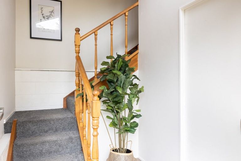 Photo of property in 121 Poplar Grove, Whalers Gate, New Plymouth, 4310