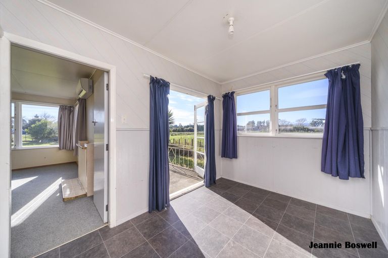 Photo of property in 582-588 Napier Road, Whakarongo, Palmerston North, 4470