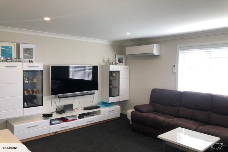 Photo of property in 19 Regis Park Drive, Pukekohe, 2120