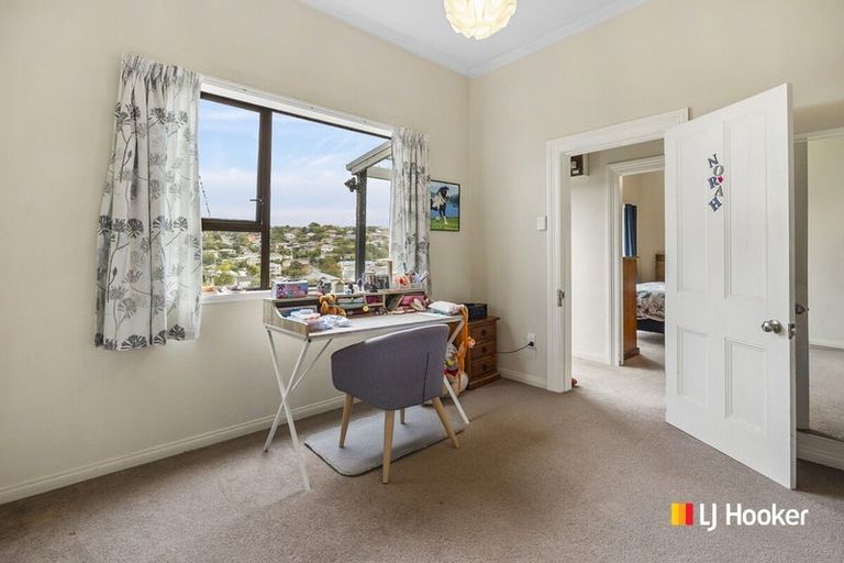 Photo of property in 11 Aitken Place, Mornington, Dunedin, 9011