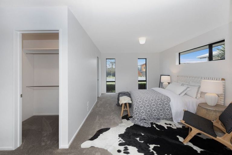 Photo of property in 21 Kingsbridge Drive, Burwood, Christchurch, 8083