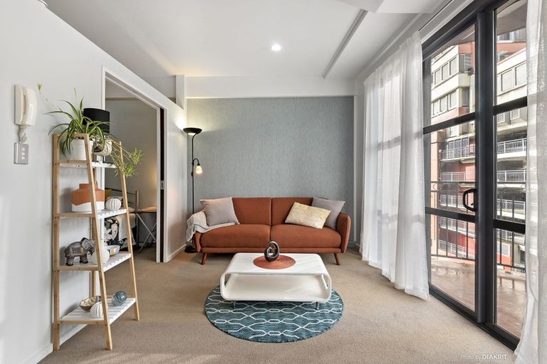 Photo of property in Atrium Towers, 2b/154 The Terrace, Wellington Central, Wellington, 6011