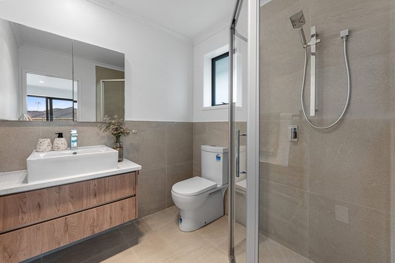 Photo of property in 21 Peter Bourne Drive, Pokeno, 2402