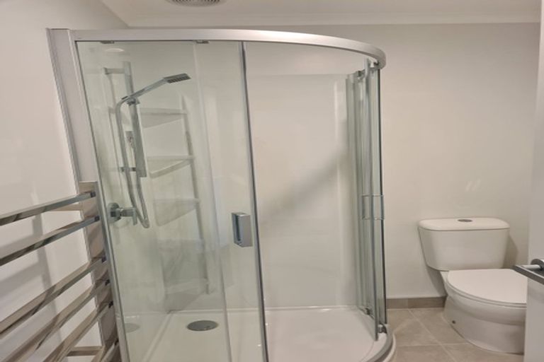 Photo of property in 8/14 Ruakiwi Road, Hamilton Lake, Hamilton, 3204