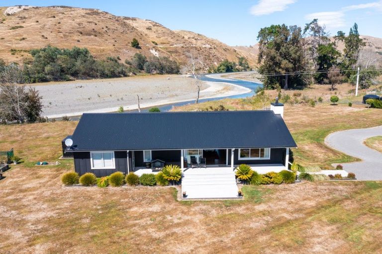 Photo of property in 72 River Road, Otane, Waipawa, 4271
