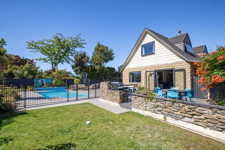 Photo of property in 17 Dunstan Street, Clyde, 9330