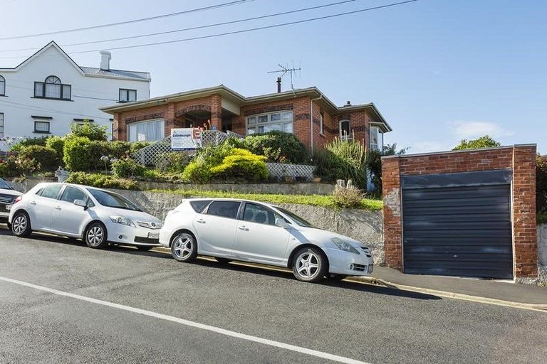 Photo of property in 27 Lawrence Street, Mornington, Dunedin, 9011