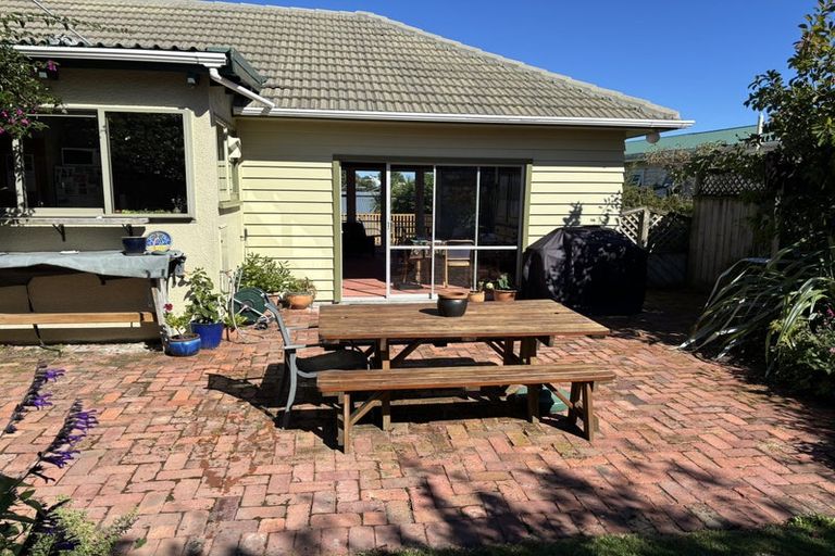Photo of property in 13 Dale Road, Raumati South, Paraparaumu, 5032