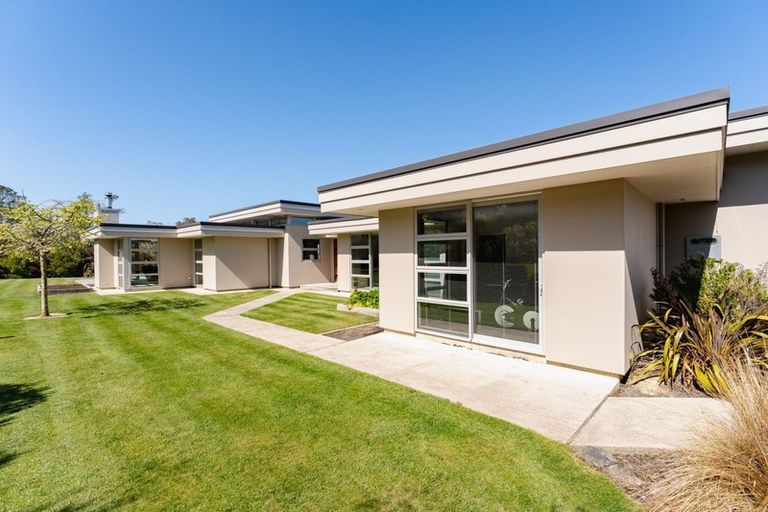 Photo of property in 28 Kayforce Road, Ocean View, Dunedin, 9035