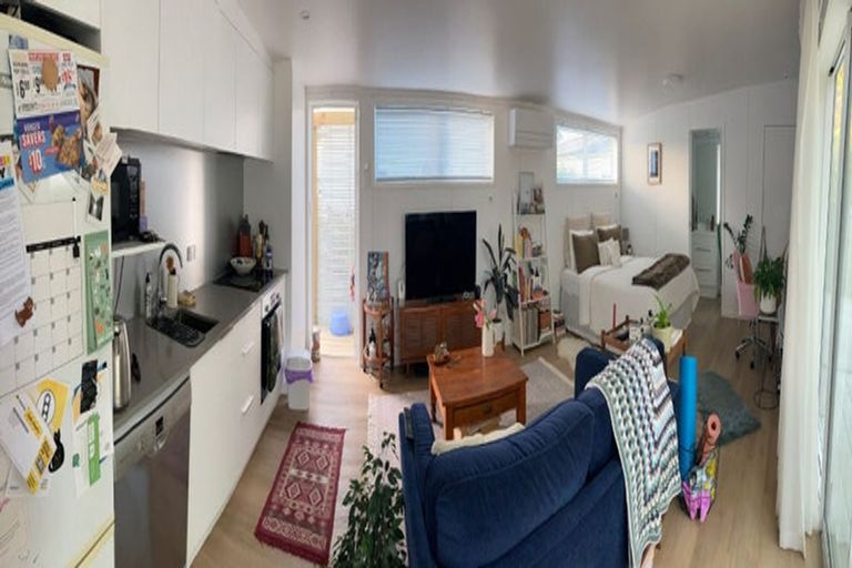 Photo of property in 50 Dignan Street, Point Chevalier, Auckland, 1022