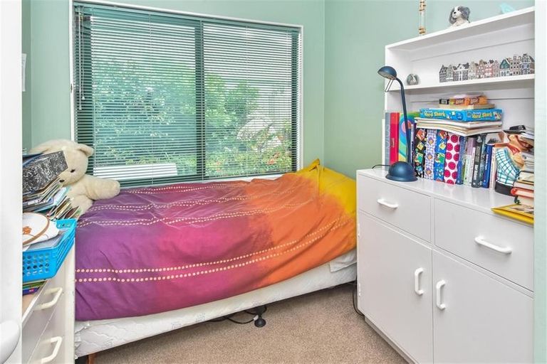 Photo of property in 59 Frank Nobilo Drive, Golflands, Auckland, 2013