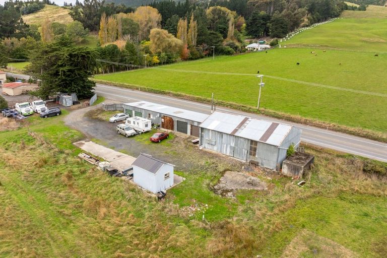 Photo of property in 190 Main South Road, Green Island, Dunedin, 9018
