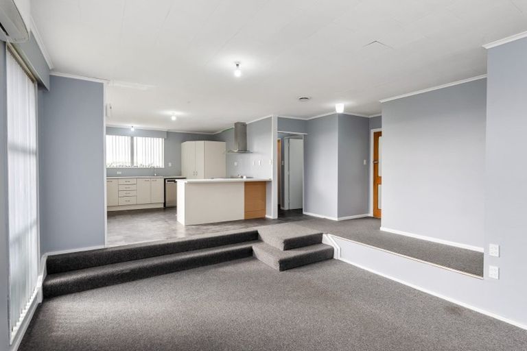 Photo of property in 14 Grenville Street, Levin, 5510