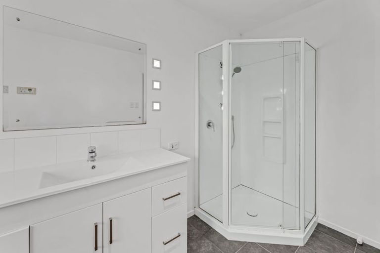 Photo of property in 75 Kentwood Drive, Woodridge, Wellington, 6037