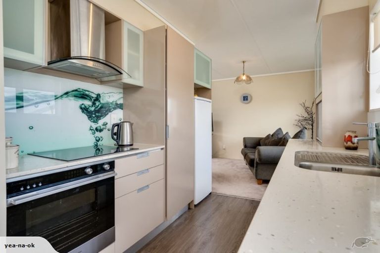 Photo of property in 192 Pukehina Parade, Pukehina, Te Puke, 3189