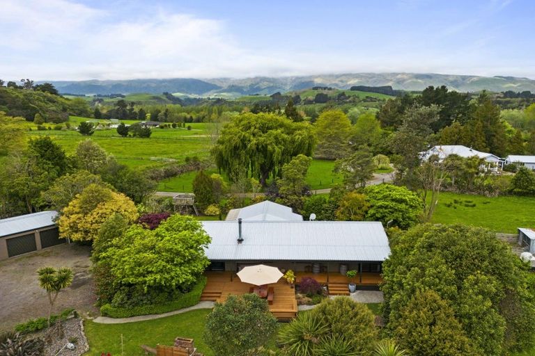 Photo of property in 1348a Pohangina Road, Pohangina, Ashhurst, 4884