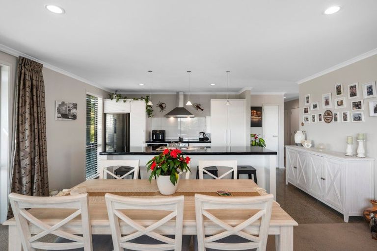 Photo of property in 1 Matariki View, Welcome Bay, Tauranga, 3112