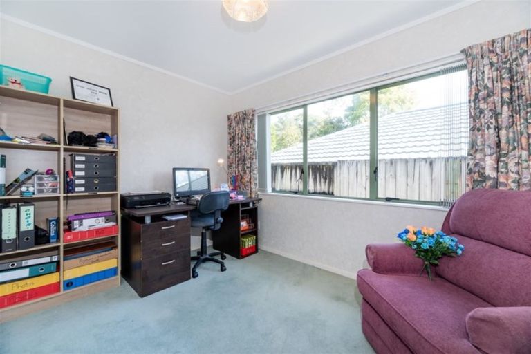 Photo of property in 73a Konini Road, Titirangi, Auckland, 0604