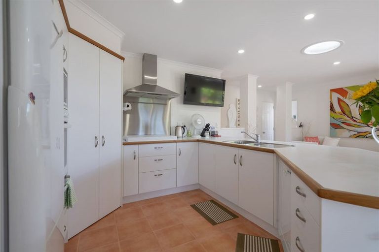 Photo of property in 50 Springbok Avenue, Whitianga, 3510