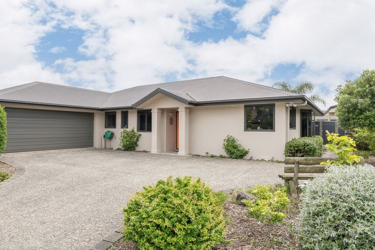 Photo of property in 35 Covent Drive, Stoke, Nelson, 7011