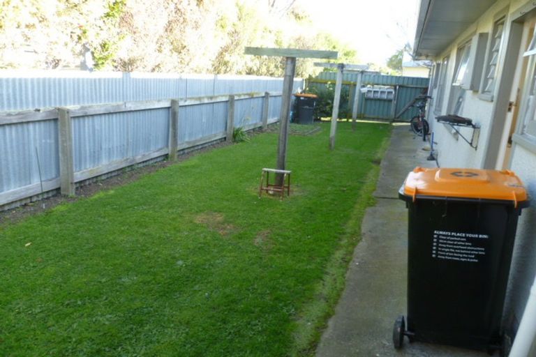 Photo of property in 5 Ranfurly Street, Hokowhitu, Palmerston North, 4410