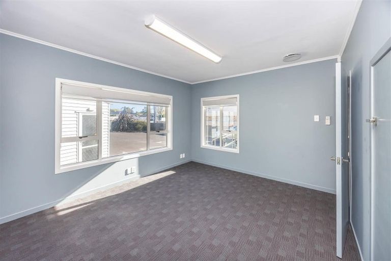 Photo of property in 300 Te Rapa Road, Beerescourt, Hamilton, 3200