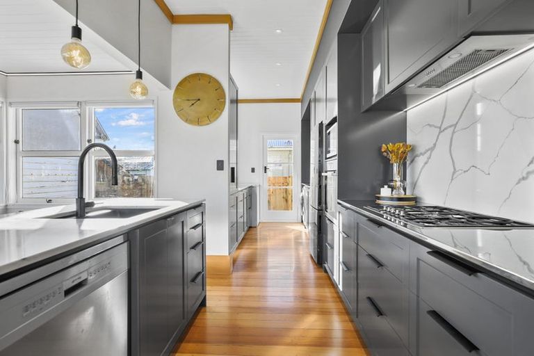 Photo of property in 77 Te Aroha Street, Hamilton East, Hamilton, 3216