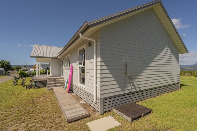Photo of property in 165 Kelly Jade Avenue, Matarangi, Whitianga, 3592