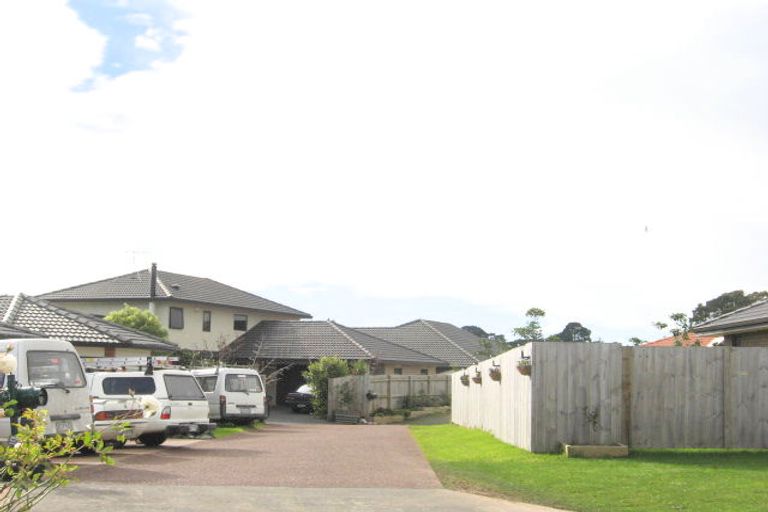 Photo of property in 15 Castlehill Court, Wattle Downs, Auckland, 2103