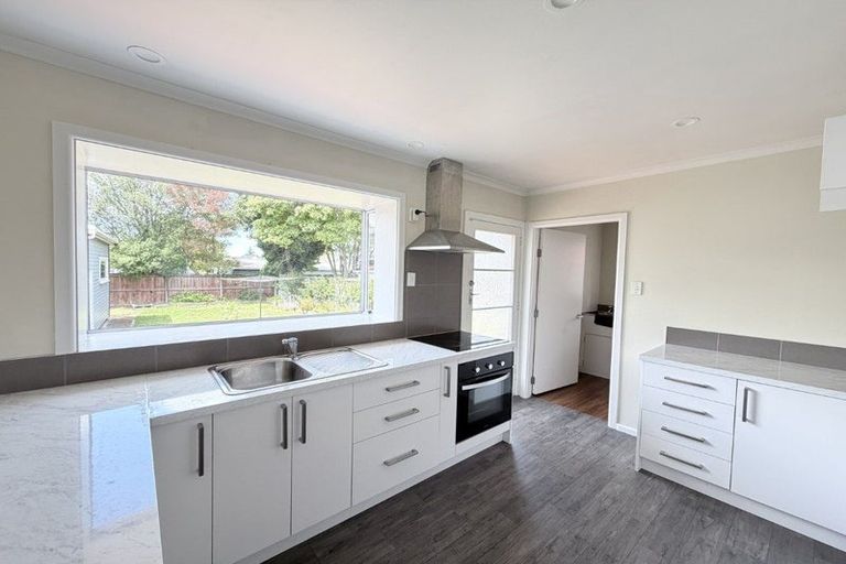 Photo of property in 16 Farrington Avenue, Bishopdale, Christchurch, 8053