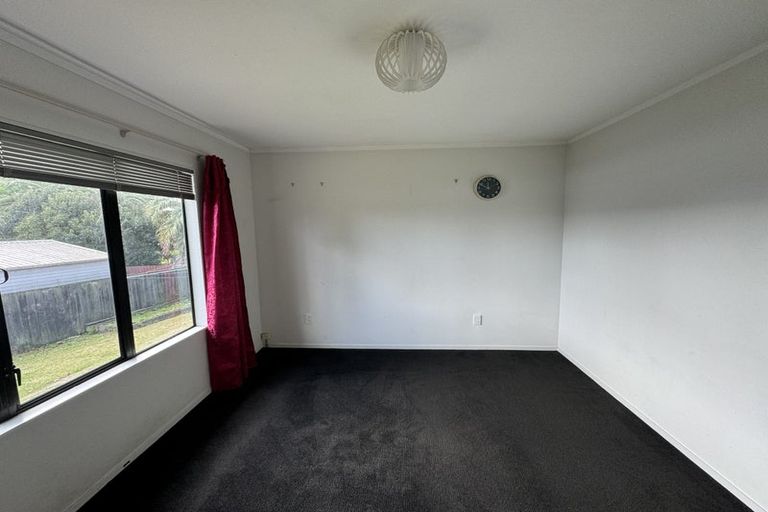Photo of property in 51 Hollyford Drive, Clover Park, Auckland, 2105