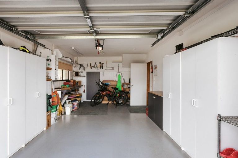 Photo of property in 103 Harbour View Road, Omokoroa, 3114