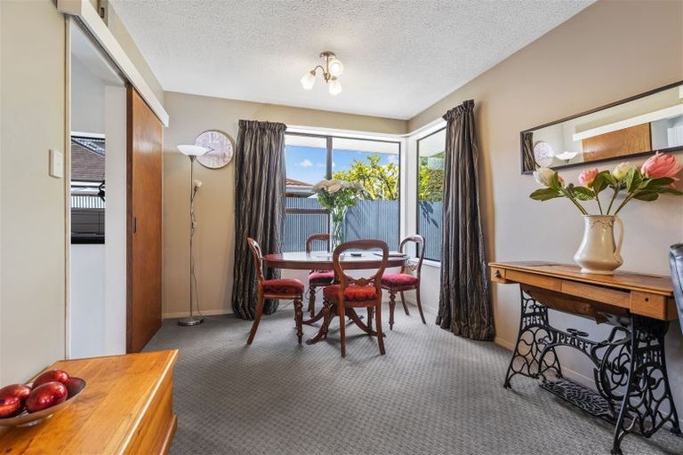Photo of property in 2/151 Northcote Road, Northcote, Christchurch, 8052