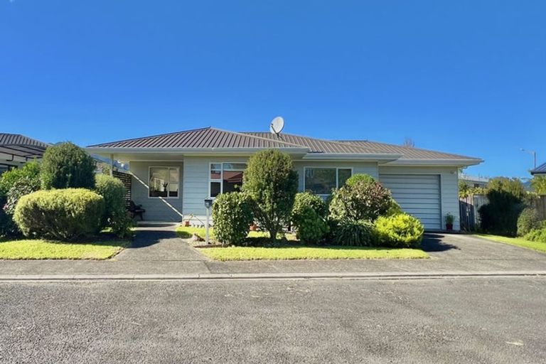 Photo of property in 4 Allman Drive, Coromandel, 3506