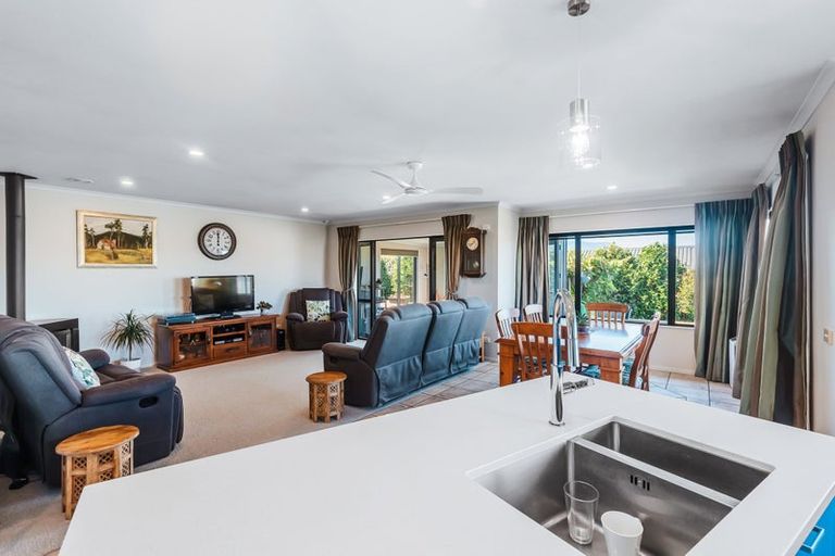 Photo of property in 14 The Grove, Nukuhau, Taupo, 3330