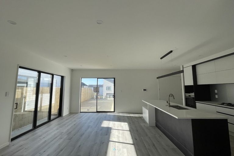 Photo of property in 4 Croatia Avenue, Huapai, Kumeu, 0810