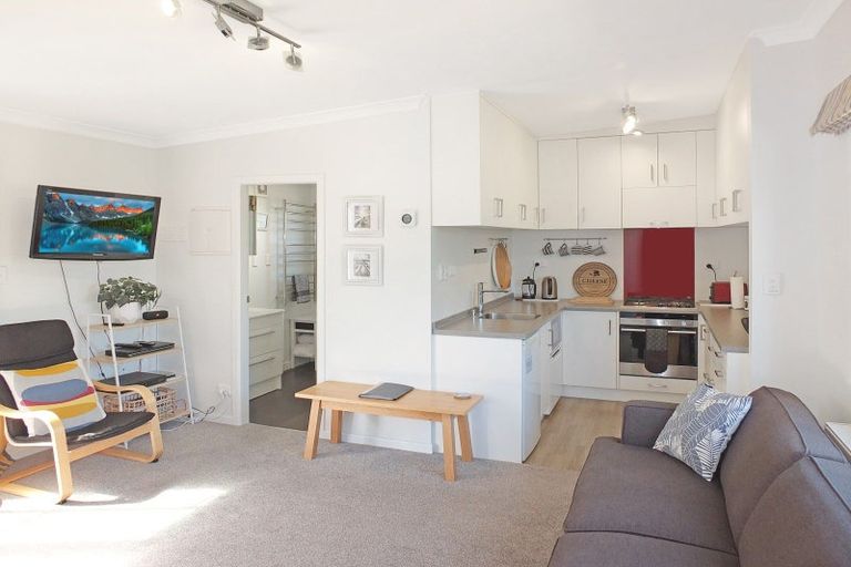 Photo of property in 3 Kent Terrace, Foxton Beach, Foxton, 4815