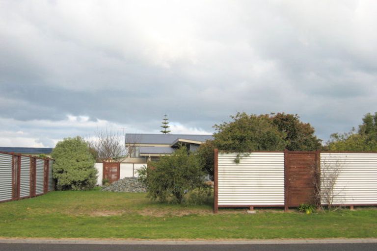 Photo of property in 301 Williamson Road, Whangamata, 3620