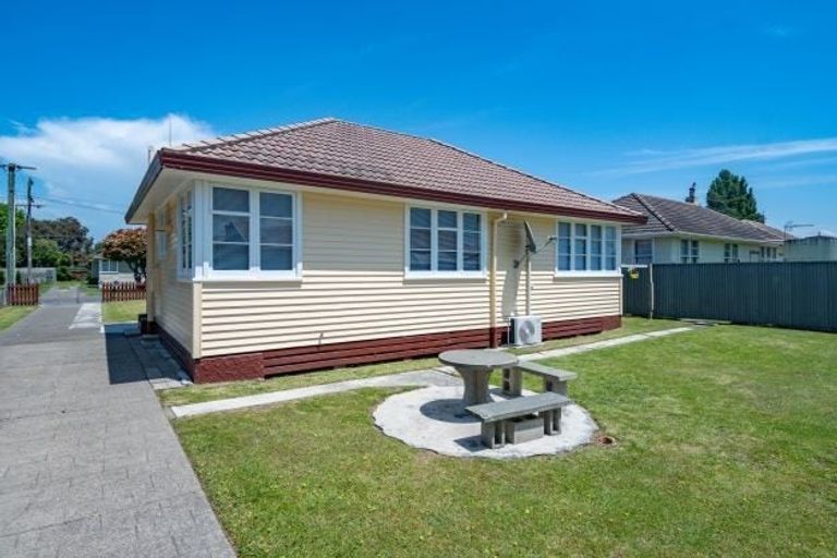 Photo of property in 8 Manuka Street, Elgin, Gisborne, 4010