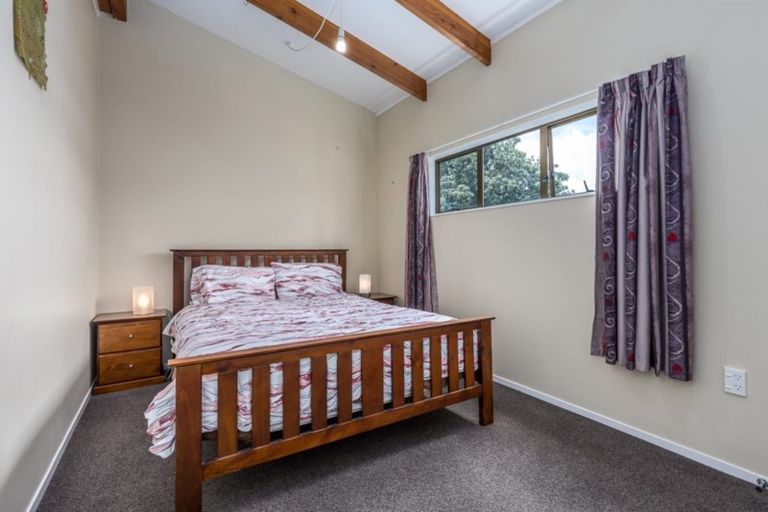 Photo of property in 4 Valley Road, Waiuku, 2123